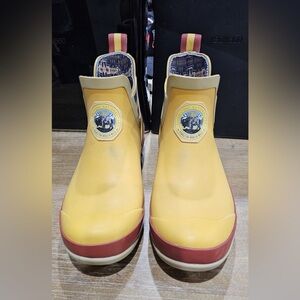 Pendleton Yellow and Red Winter Boots